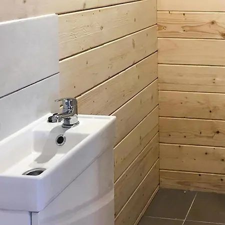Gorgeous Home In Rybical With Wifi Дом отдыха *